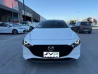 MAZDA 3 2024     - Transmisión Manual     - Color BLANCO PERLA