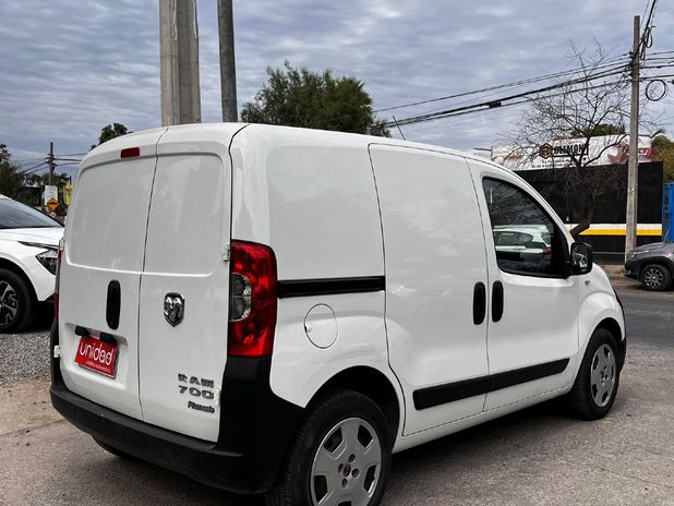 RAM VAN 700 2022     - Transmisión undefined     - Color undefined