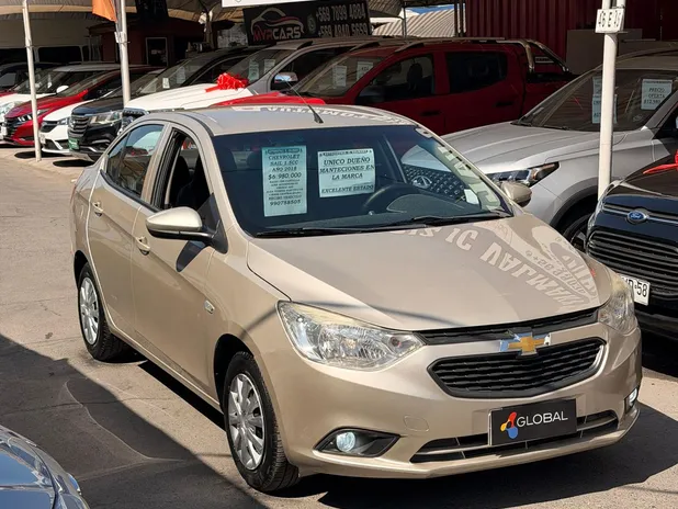 CHEVROLET SAIL 2018     - Transmisión Manual     - Color beige