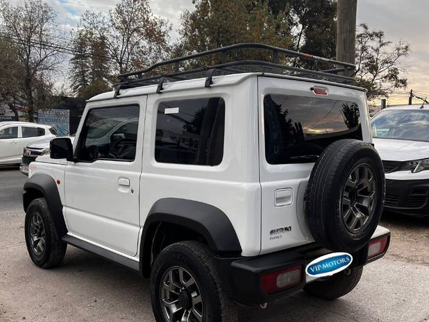 SUZUKI JIMNY 2019     - Transmisión undefined     - Color undefined