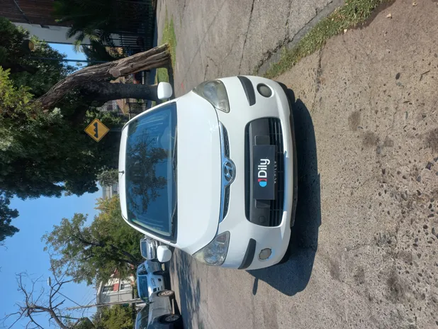 HYUNDAI I10 2008     - Transmisión Manual     - Color BLANCO