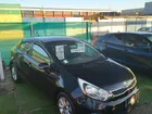 KIA RIO 5 2017 - Transmisión Automático - Color negro aurora NEGRO AURORA