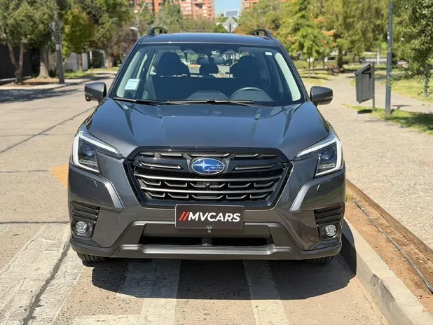 SUBARU NEW FORESTER 2025     - Transmisión Automático     - Color Gris Oscuro