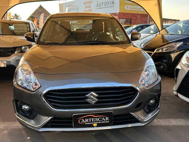 SUZUKI DZIRE 2020     - Transmisión Manual     - Color Gris