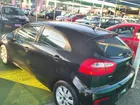 KIA RIO 5 2017 - Transmisión Automático - Color negro aurora NEGRO AURORA