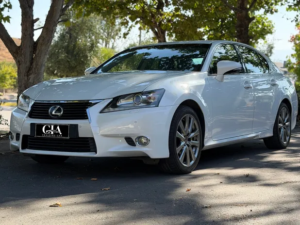 LEXUS GS 250 2015     - Transmisión Automático     - Color BLANCO