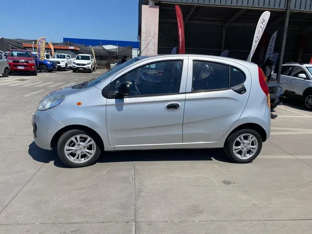 CHERY IQ 2019 - Transmisión Manual - Color GRIS METALICO