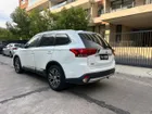 Mitsubishi Outlander 2016     - Transmisión Automático     - Color white