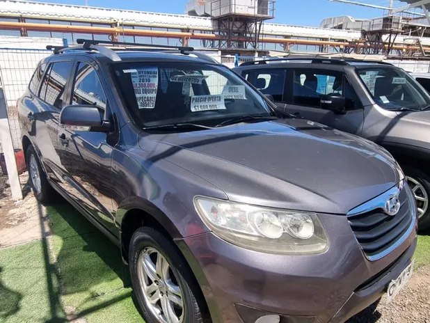 HYUNDAI SANTA FE CRDI 2010     - Transmisión Manual     - Color GRAFITO