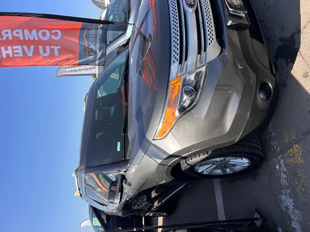 FORD EXPLORER XLT 4X4 2015 - Transmisión Automático - Color Gris