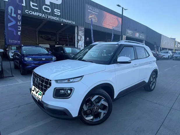 HYUNDAI VENUE 2022     - Transmisión Automático     - Color BLANCO