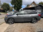 NISSAN PATHFINDER 2018 - Transmisión Automático - Color Gris