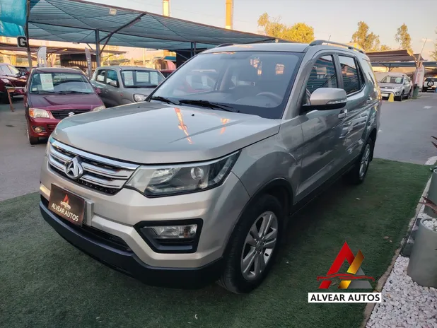 CHANGAN CX 70 2020     - Transmisión Manual     - Color gris