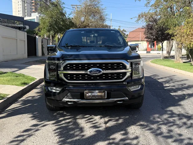 FORD F-150 PLATINUM 2021     - Transmisión Automático     - Color Azul