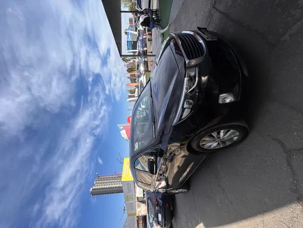 KIA CARNIVAL 2017 - Transmisión Automático - Color Negro