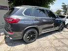 BMW X5 2021 - Transmisión Automático - Color GRIS EFECTO BRILLANTE