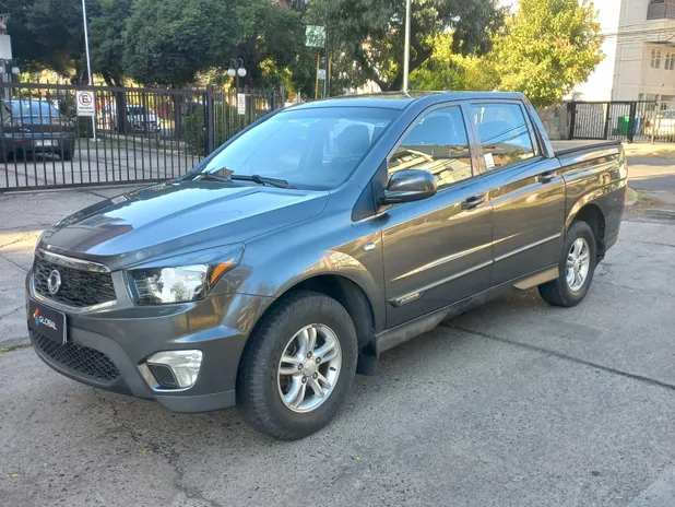 SSANGYONG ACTYON SPORT 2019     - Transmisión Automático     - Color GRIS