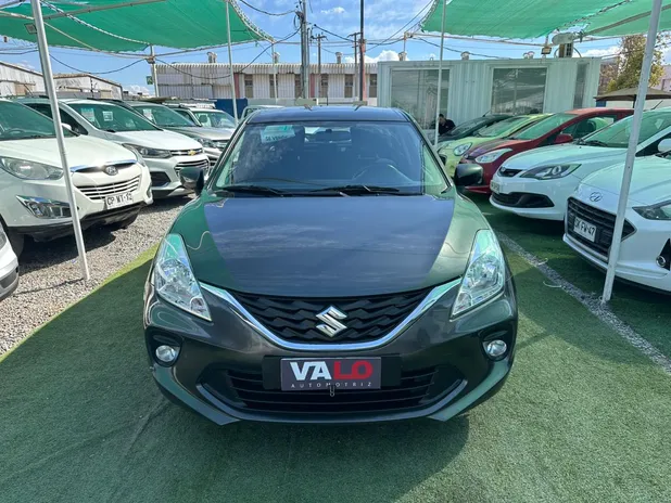 SUZUKI BALENO 2022     - Transmisión Manual     - Color GRIS