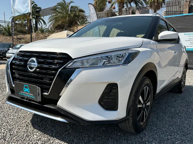 NISSAN KICKS 2022 - Transmisión Manual - Color BLANCO