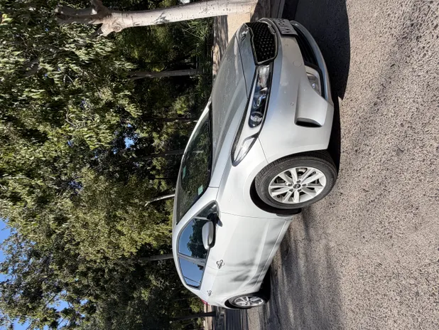 KIA CERATO 2019     - Transmisión Manual     - Color Plateado