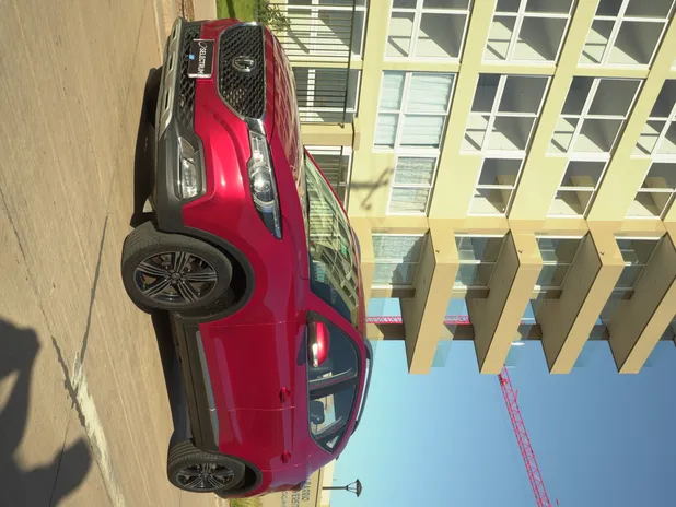 MG ZS 2021     - Transmisión Manual     - Color rojo