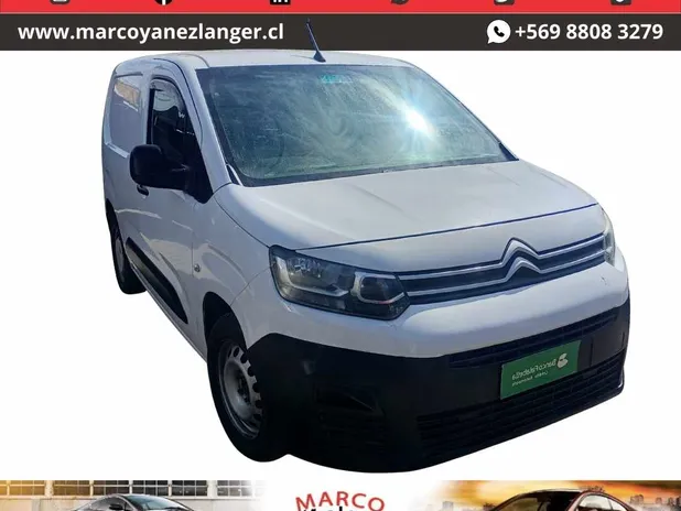 CITROEN BERLINGO 2020     - Transmisión Manual     - Color blanco