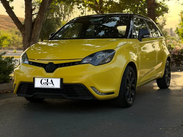 MG mg3 2019     - Transmisión Manual     - Color AMARILLO