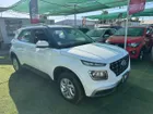 HYUNDAI VENUE 2020     - Transmisión Manual     - Color blanco