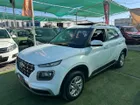 HYUNDAI VENUE 2020     - Transmisión Manual     - Color blanco
