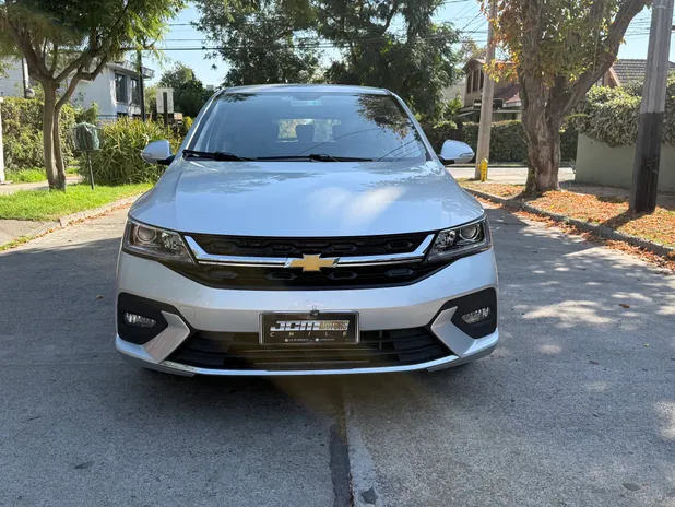 CHEVROLET SAIL HB 2025     - Transmisión Automático     - Color Gris 
