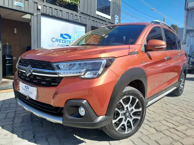 SUZUKI XL7 2021     - Transmisión Automático     - Color NARANJO