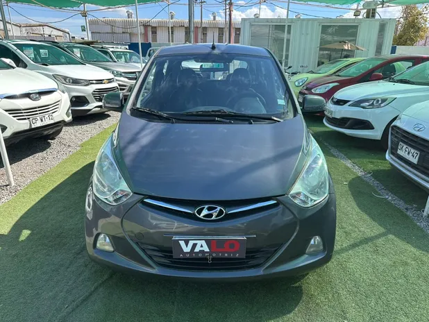HYUNDAI EON 2016     - Transmisión Manual     - Color GRIS
