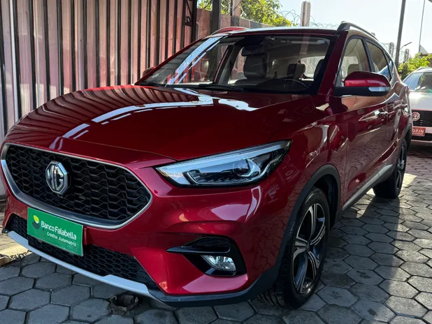 MG ZX MT 2023     - Transmisión Manual     - Color Rojo