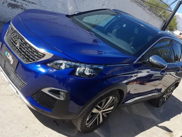 PEUGEOT 3008 GT LINE 2020     - Transmisión Automático     - Color azul magnetic