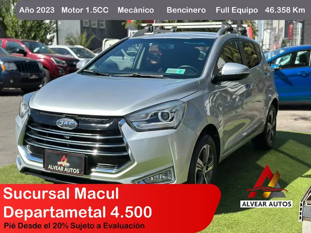 JAC JS2 HB 1.5 2023     - Transmisión Manual     - Color GRIS