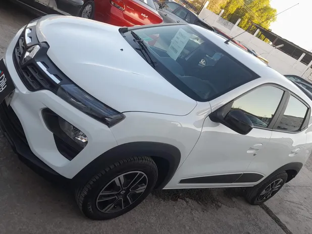 RENAULT KWID 2023 - Transmisión Manual - Color blanco