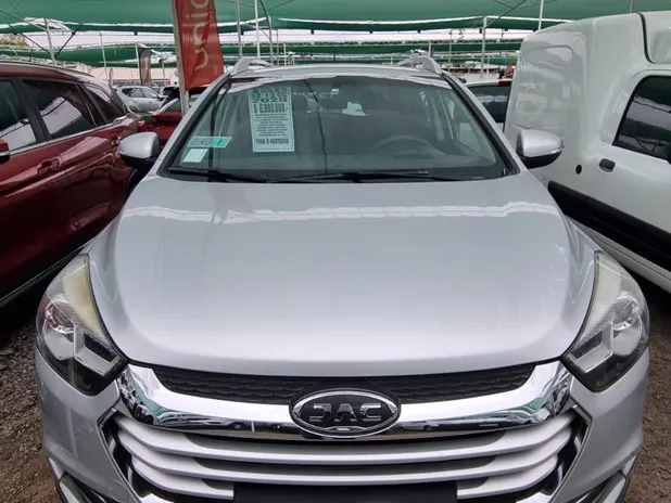 JAC S2 2020     - Transmisión Manual     - Color PLATA