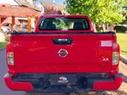 NISSAN NAVARA 2022 - Transmisión Manual - Color Rojo