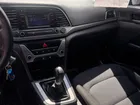 HYUNDAI ELANTRA F/L 1.6 GLS AC 2016     - Transmisión Manual     - Color BLANCO