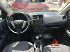 NISSAN VERSA 2021     - Transmisión Manual     - Color blanco