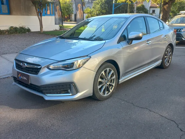 SUBARU IMPREZA 2021 - Transmisión Automático - Color PLATEADO